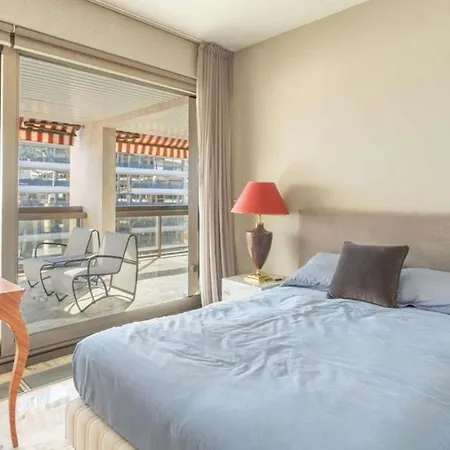 Top With Views In Monaco شقة